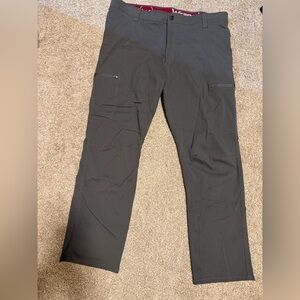 Wrangler Men's 40/30 gray Cargo utility performance Pants